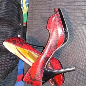 Red Rampage Heels size 9 Snakeskin